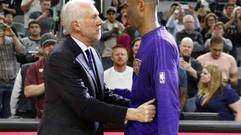 Gregg Popovich es considerado el mejor entrenador de la actualidad en la NBA, y tal vez el más respetado por Kobe Bryant y otras estrellas.
