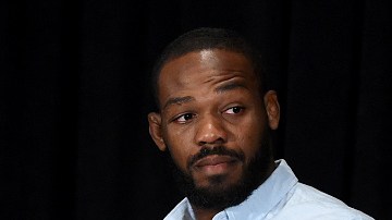Jon Jones dio positivo de doping en julio pasado.