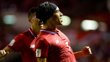 Christian Bolaños festeja un gol de Costa Rica ante Panamá.