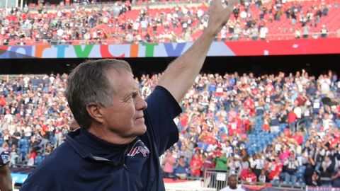 Bill Bellichick manifestó su apoyo a Donald Trump por medio de una misiva.