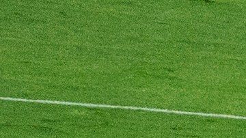 Ozil le dio un baile al arquero y la defensa rival.