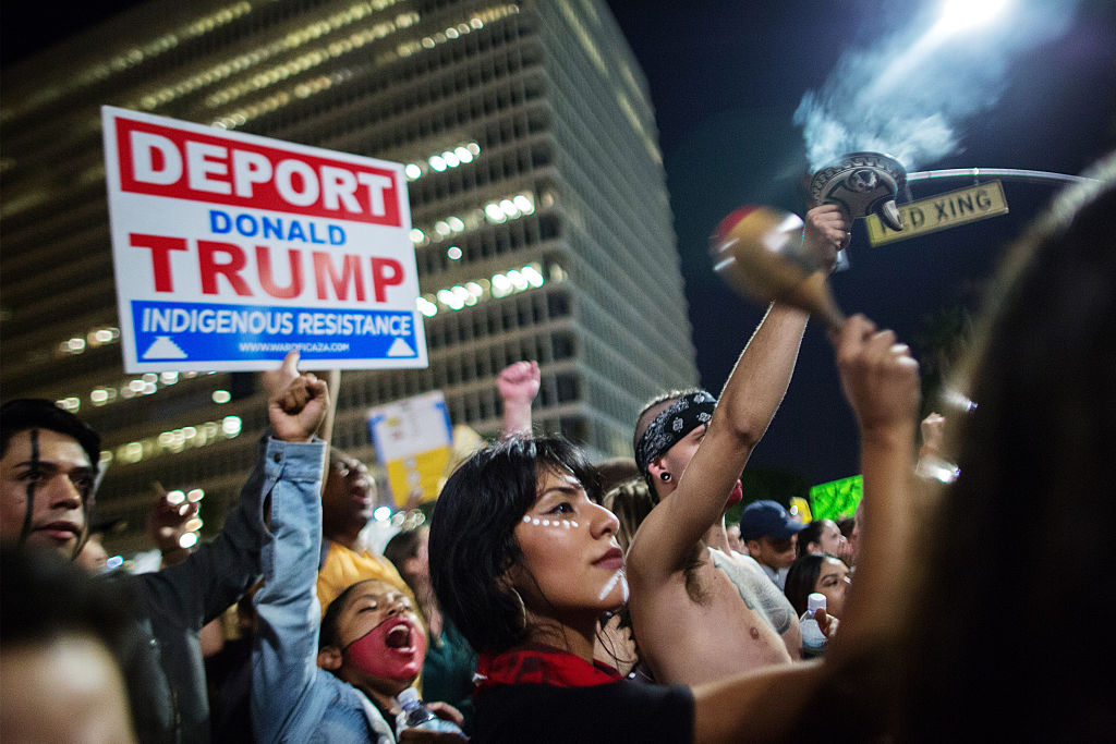 Las protestas contra Trump se mantienen desde el miércoles. David McNew/Getty Images