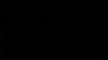 Dana White detiene a Conor McGregor de lanzar la silla a Alvarez.