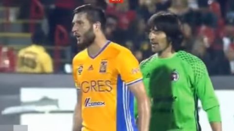Andre-Pierre Gignac y Federico Vilar