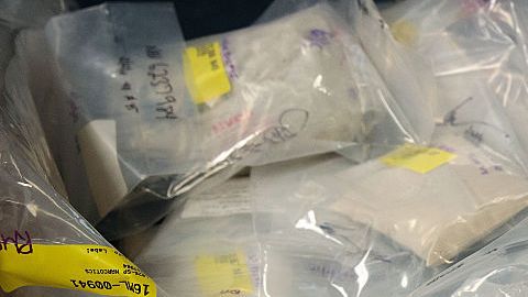 Bolsas de heroína decomisada por las autoridades en Nueva York.