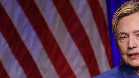 Hillary Clinton aparece días después de su derrota ante Donald Trump.