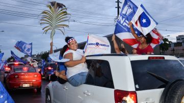 Seguidores de Ricardo Rosselló celebran en las calles de San Juan.