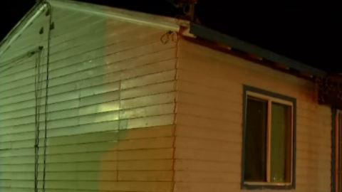 Varios de los inmigrantes denunciaron que los habían metido en un cobertizo sin ventilación ni luz.