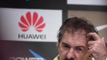 La Volpe informó esta noticia a través de Twitter.