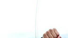 Abner Mares ha tenido que aprender a ser paciente para ir en busca de otro título mundial. La cita es el sábado contra el campeón Jesús Andrés Cuéllar en Los Ángeles.