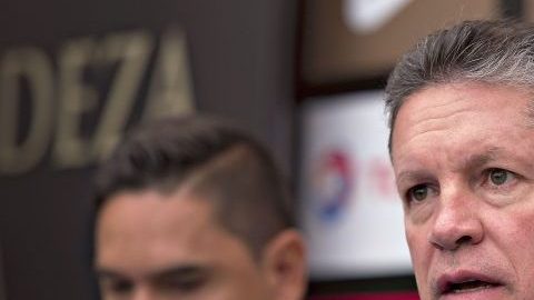 Peláez se quejará ante la Liga MX por las burlas de Higuera.