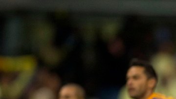 Oribe Peralta se lamenta haber fallado el penal ente Tigres.