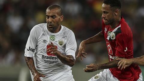 Neymar, partido a beneficio
