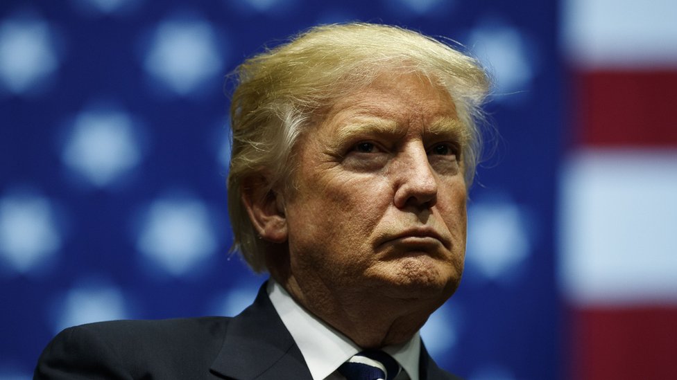 Donald Trump anunció que disolverá su controvertida fundación de caridad