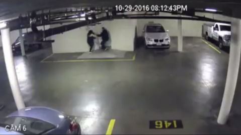 El atacante amenazó a la joven con un cuchillo y le quitó el portátil que ella misma había trabajado para pagarse.