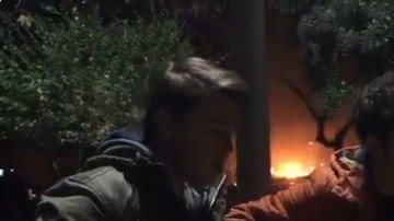 El momento fue captado en video.