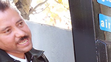 Crece inconformidad por el alza al precio de gasolina.