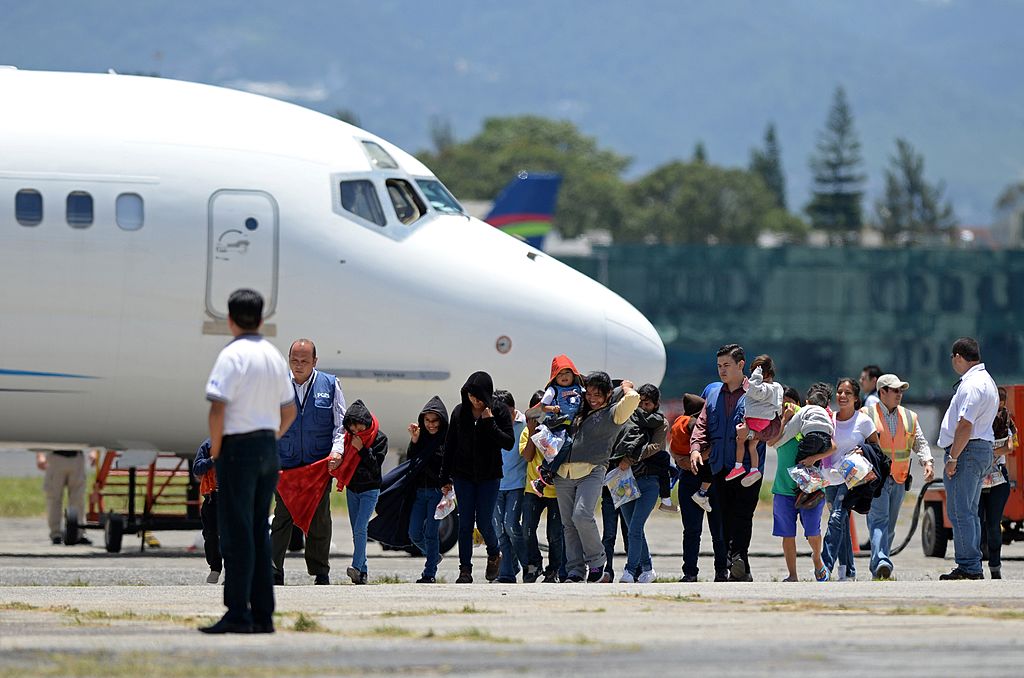 Aumentó el número de deportados salvadoreños. JOHAN ORDONEZ/AFP/Getty Images