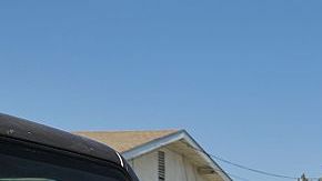 Las autoridades distribuyen agua potable gratuitamente.