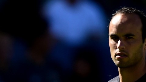 Landon Donovan se va de nuevo dejando a su paso una valiosa ayuda que no fue suficiente para hacer campeón al LA Galaxy.