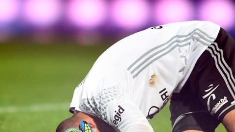 Anthony Lopes se duele de los oídos tras el petardazo que sufrió el sábado 3 de diciembre.