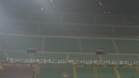 Un San Siro semivacío no es usual. Los jugadores del Inter lo saben.
