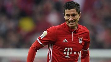 Robert Lewandowski, al parecer, no estuvo conforme con el ganador del Balón de Oro.