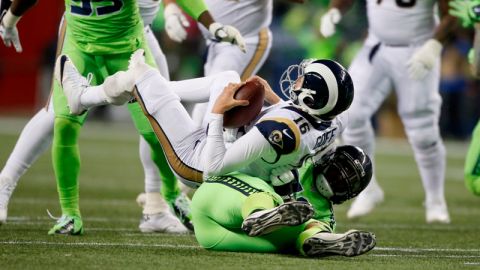 Jared Goff tuvo otra mala noche ante los Seahawks.