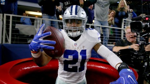 Ezekiel Elliott en pleno festejo.