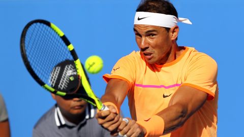 Rafael Nadal regresa una pelota a David Goffin.