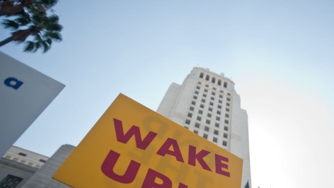 La ciudad de Los Ángeles enfrenta reto por pagar servicios sociales en la ciudad.