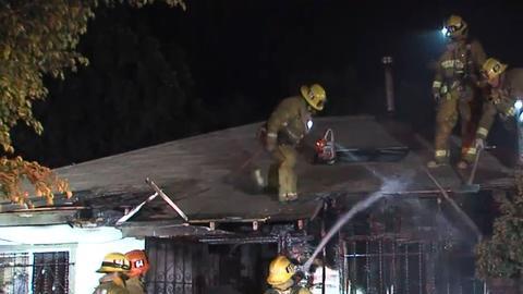 El incendio en Sur Los Ángeles cobró dos vidas.