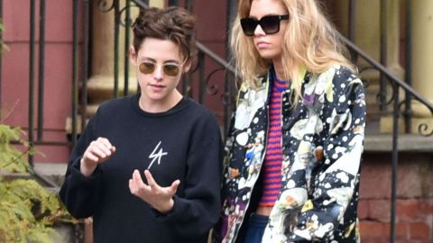 Stella Maxwell y Kristen Stewart