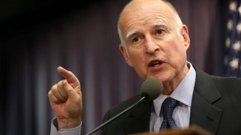 El gobernador de California, Jerry Brown.