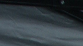 Margarita Bautista y Manuel Escobedo organizan en San Francisco donaciones recibidas para apoyar a los nativoamericanos que luchan contra un oleoducto en Dakota del Norte.