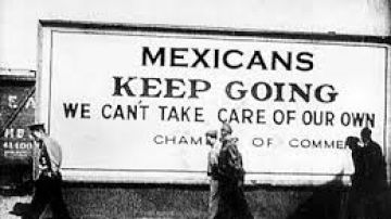 Durante la presidencia de Herbert Hoover (1929-1933), el "Acta de la Repatriación Mexicana" dio luz verde a redadas y deportaciones masivas para aliviar la enorme tasa de desempleo provocada por la "Gran Depresión".
