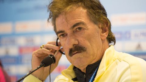 Ricardo La Volpe en conferencia de prensa