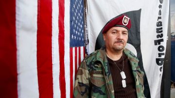 Hector Barajas, el veterano deportado tras servir en las Fuerzas Armadas estadounidenses por un delito cometido al salir del servicio. (Aurelia Ventura)