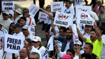 Por aumento a la gasolina, realizan la primera protesta contra Peña Nieto en 2017.
