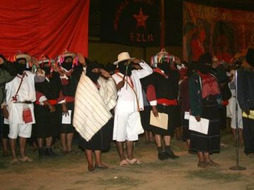 El Congreso Nacional Indígena (CNI) de México acordó aplazar del 1 de enero a mayo la elección de una candidata indígena a los comicios presidenciales del 2018 que será apoyada por el Ejército Zapatista de Liberación Nacional (EZLN).