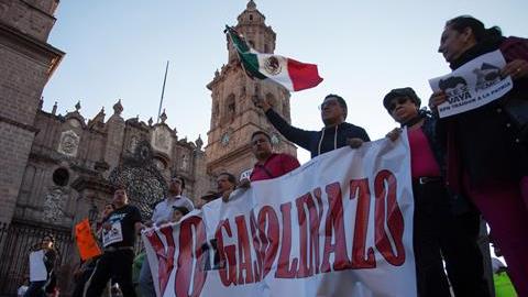 Miles de personas de todo México han expresado su inconformidad por resultado de la reforma energética de Peña Nieto.