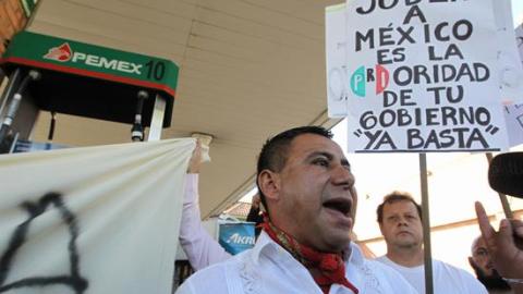 Los campesinos no pueden alimentar su maquinaria para arar la tierra por el costo alto de la gasolina.