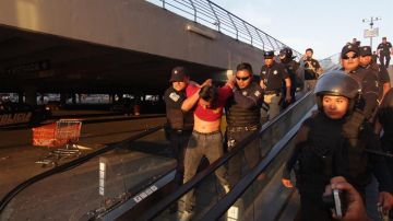 Aunque en menor intensidad, las protestas y saqueos continúan en varios estados de México.