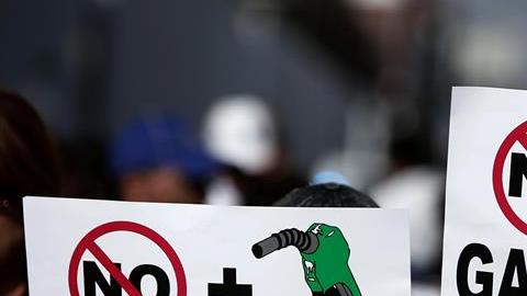 Protestas ´por el alza al combustible.