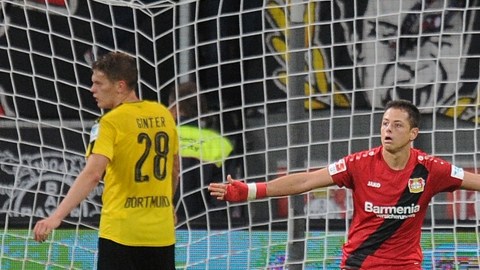 Javier 'Chicharito' Hernández quiere levantar cabeza en este 2017 con el Bayer Leverkusen.