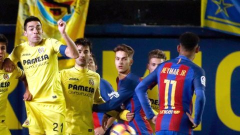 Lionel Messi y su toque mágico ante el Villarreal.