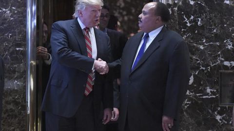 Trump junto a Martin Luther King III. EFE