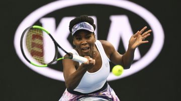 Venus Williams en su partido de tercera ronda del Abierto de Australia.