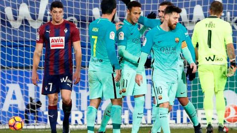 Barcelona se dio un festin en Ipurúa.