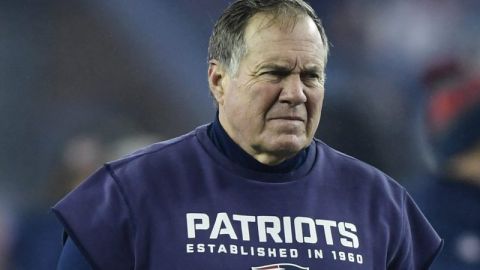 Bill Belichick hace ajustes a su defensiva de cara al Super Bowl.